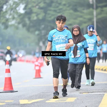Runner Photo 7039609