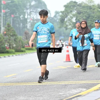 Runner Photo 7039616