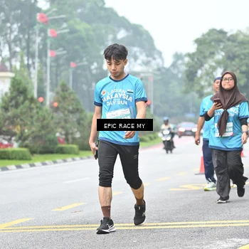 Runner Photo 7039618