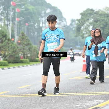 Runner Photo 7039619