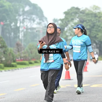 Runner Photo 7039625