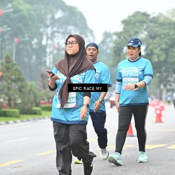 Runner Photo 7039629