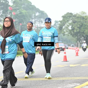 Runner Photo 7039636