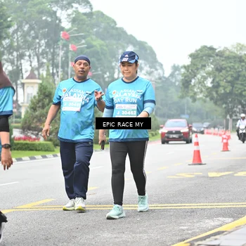 Runner Photo 7039652