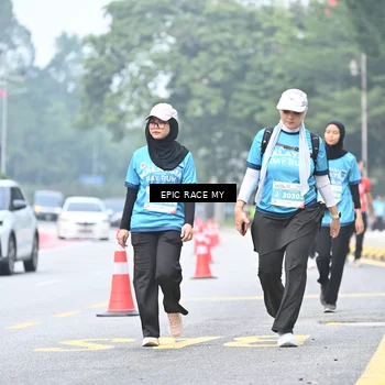 Runner Photo 7039653