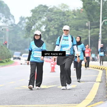 Runner Photo 7039654