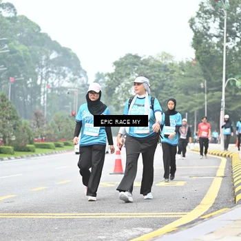 Runner Photo 7039658