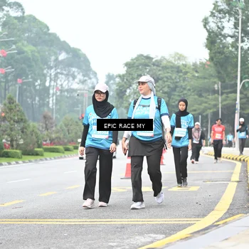 Runner Photo 7039661