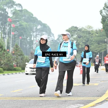 Runner Photo 7039663