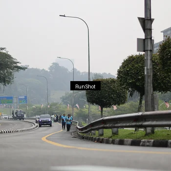 Runner Photo 7039664