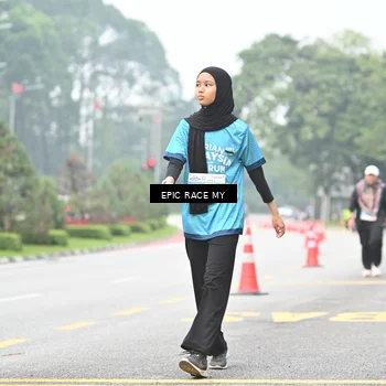 Runner Photo 7039674