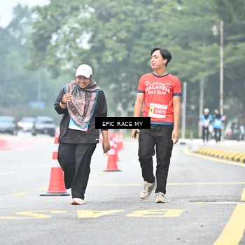 Runner Photo 7039686