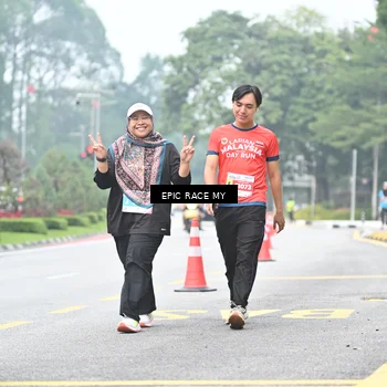 Runner Photo 7039694