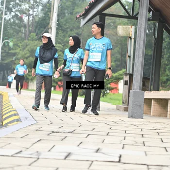 Runner Photo 7039696