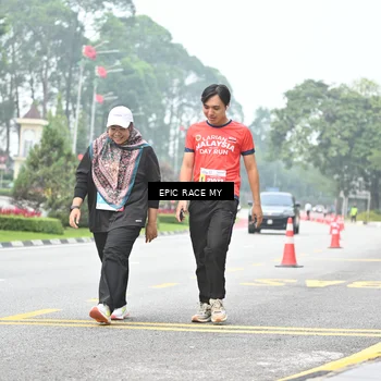 Runner Photo 7039700