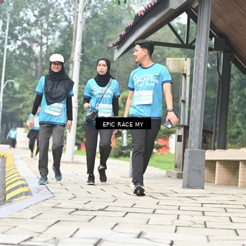 Runner Photo 7039704