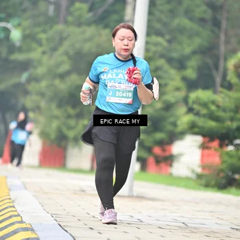 Runner Photo 7039705