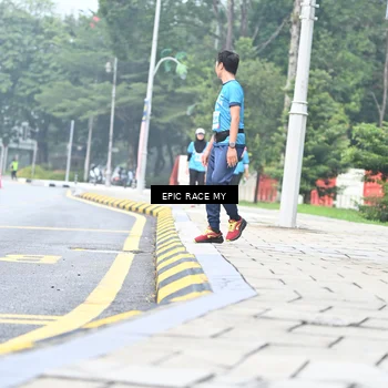 Runner Photo 7039717