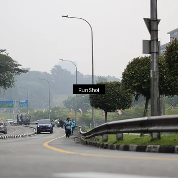 Runner Photo 7039723