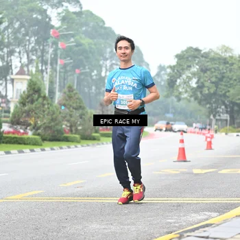 Runner Photo 7039726