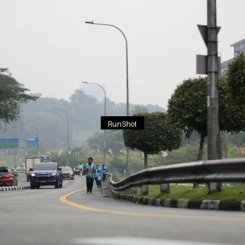 Runner Photo 7039729