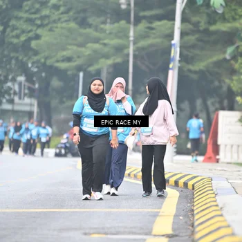 Runner Photo 7039751