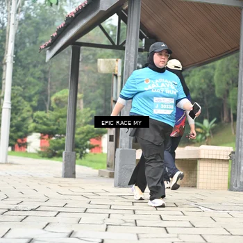 Runner Photo 7039752
