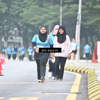 Runner Photo 7039755