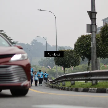 Runner Photo 7039756