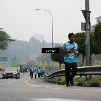 Runner Photo 7039757