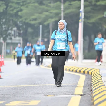Runner Photo 7039791