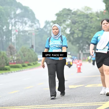 Runner Photo 7039797