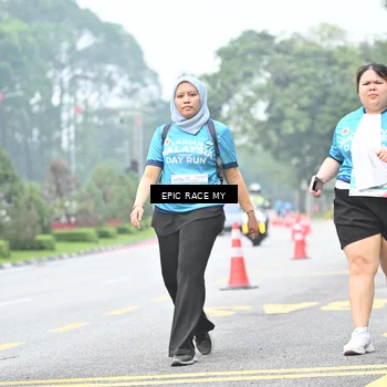 Runner Photo 7039799
