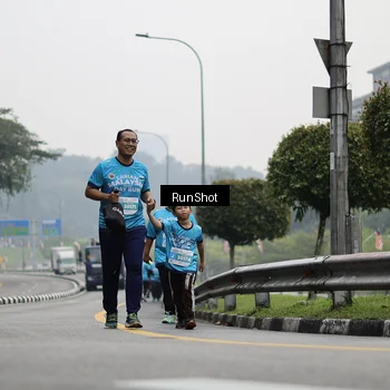 Runner Photo 7039804