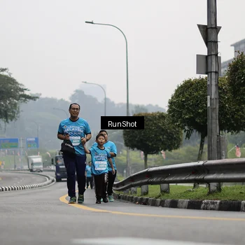 Runner Photo 7039806