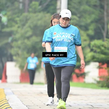 Runner Photo 7039808