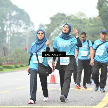 Runner Photo 7039819