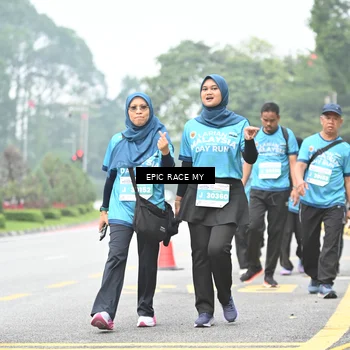 Runner Photo 7039821