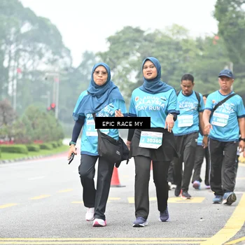 Runner Photo 7039823