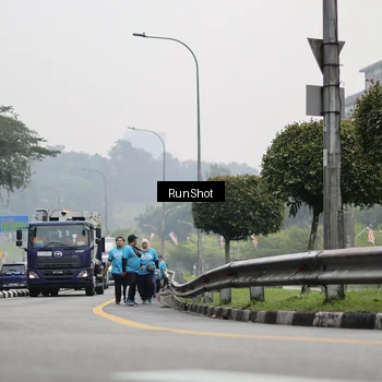 Runner Photo 7039836