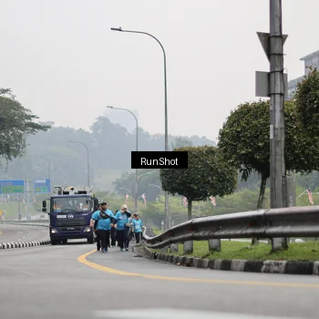 Runner Photo 7039838