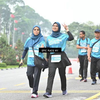 Runner Photo 7039840