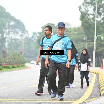 Runner Photo 7039846