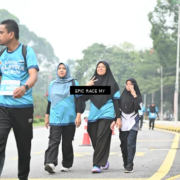 Runner Photo 7039857