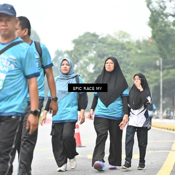 Runner Photo 7039858