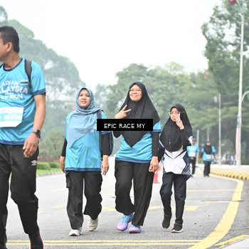 Runner Photo 7039864