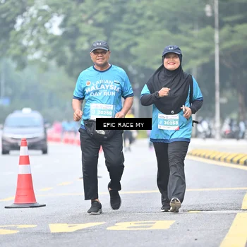 Runner Photo 7039892