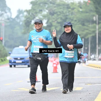 Runner Photo 7039894