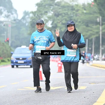 Runner Photo 7039896