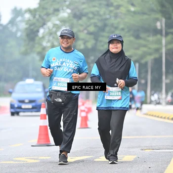 Runner Photo 7039897
